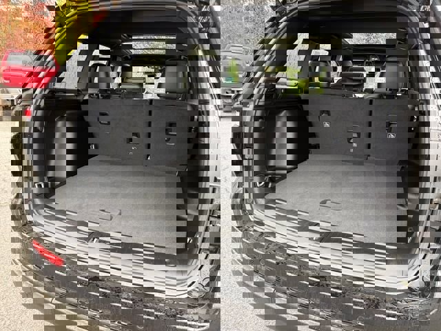 New 2025 Jeep Grand Cherokee Limited w/ Black Appearance Package AWD/4WD image 7