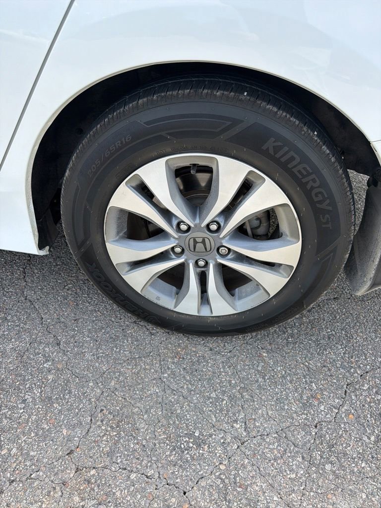 Used 2015 Honda Accord LX image 11