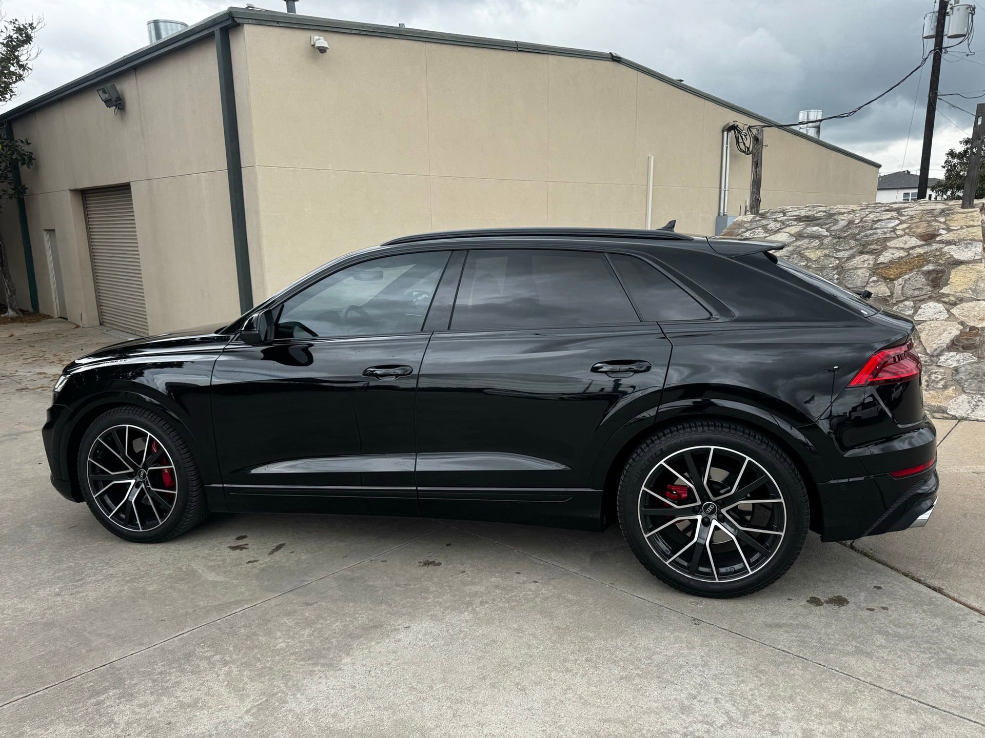 Used 2023 Audi SQ8 Prestige image 3