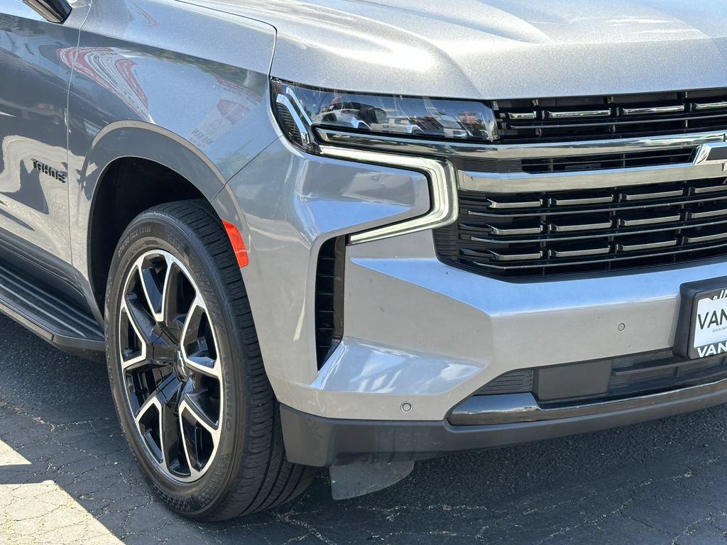 Used 2022 Chevrolet Tahoe RST w/ Luxury Package AWD/4WD image 14
