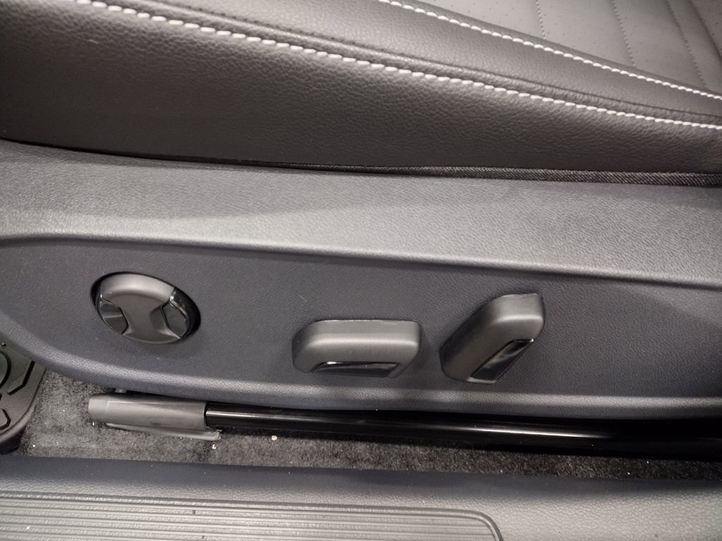 New 2026 Volkswagen Jetta SE image 17