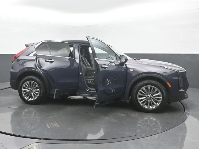 Certified 2025 Cadillac XT4 Premium Luxury FWD image 51