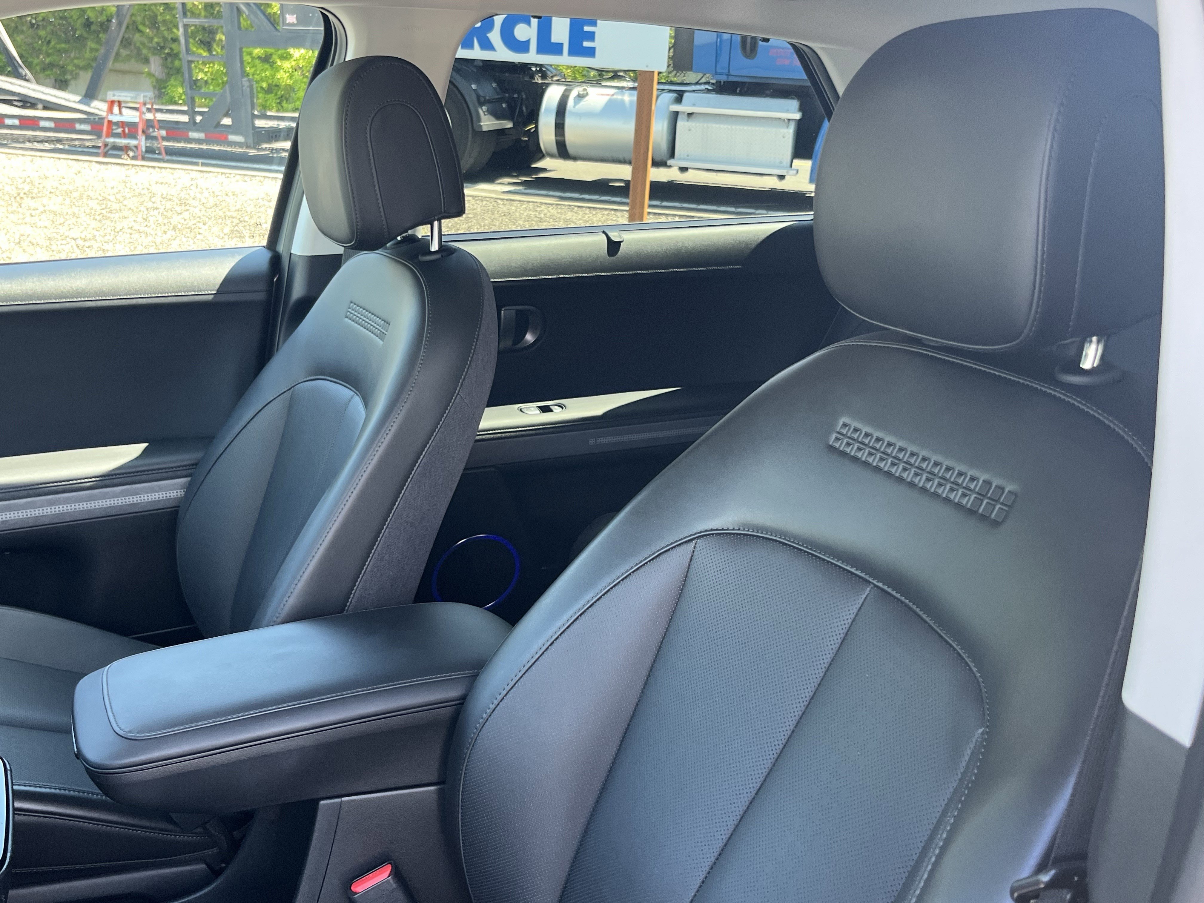 Certified 2025 Hyundai Ioniq 5 Limited AWD/4WD image 17