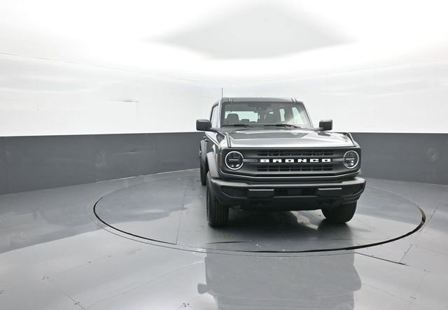 New 2025 Ford Bronco 4-Door image 2