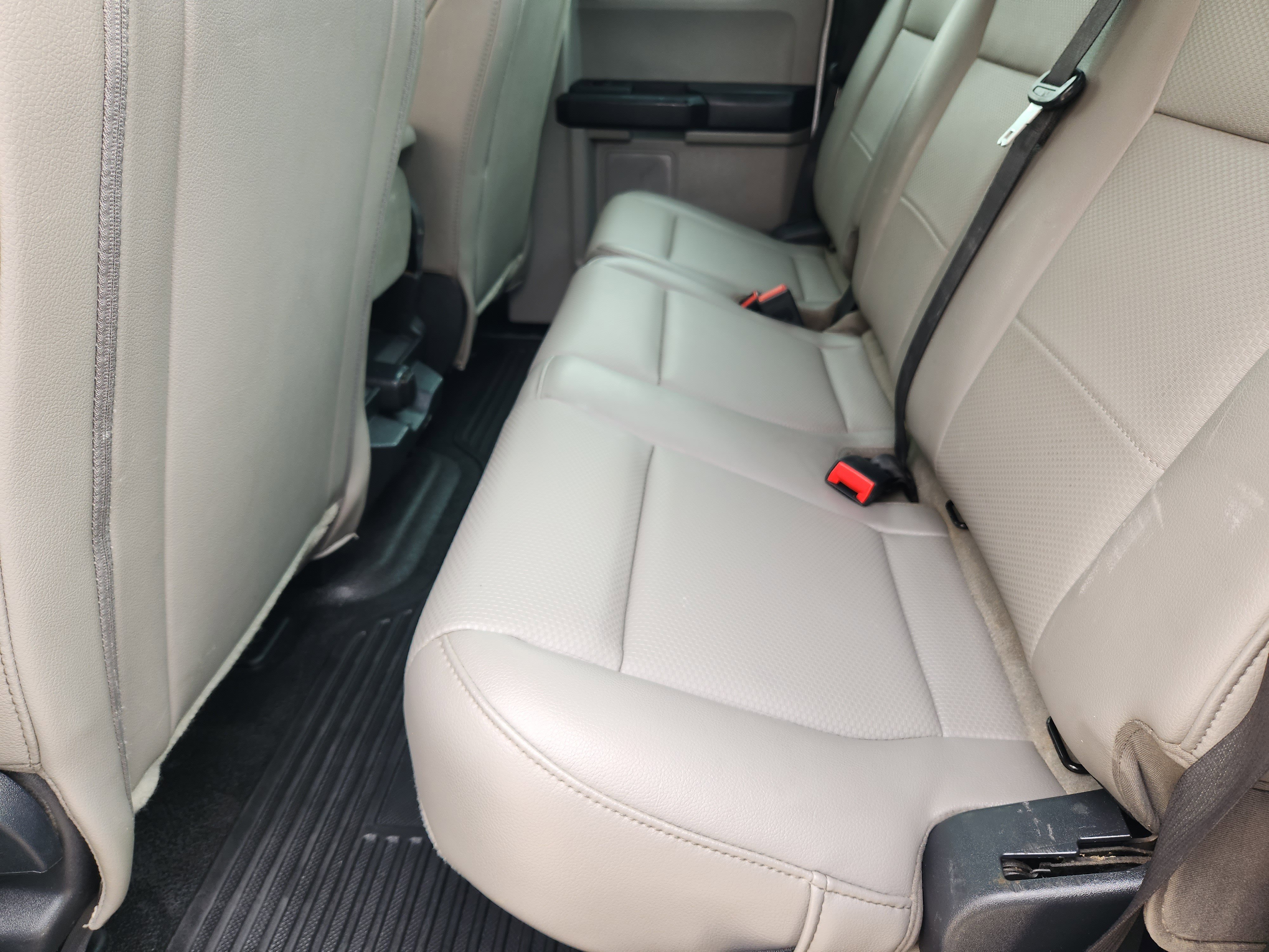 Used 2022 Ford F250 XL w/ Power Equipment Group image 34