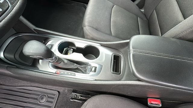 Used 2023 Chevrolet Malibu LT image 22