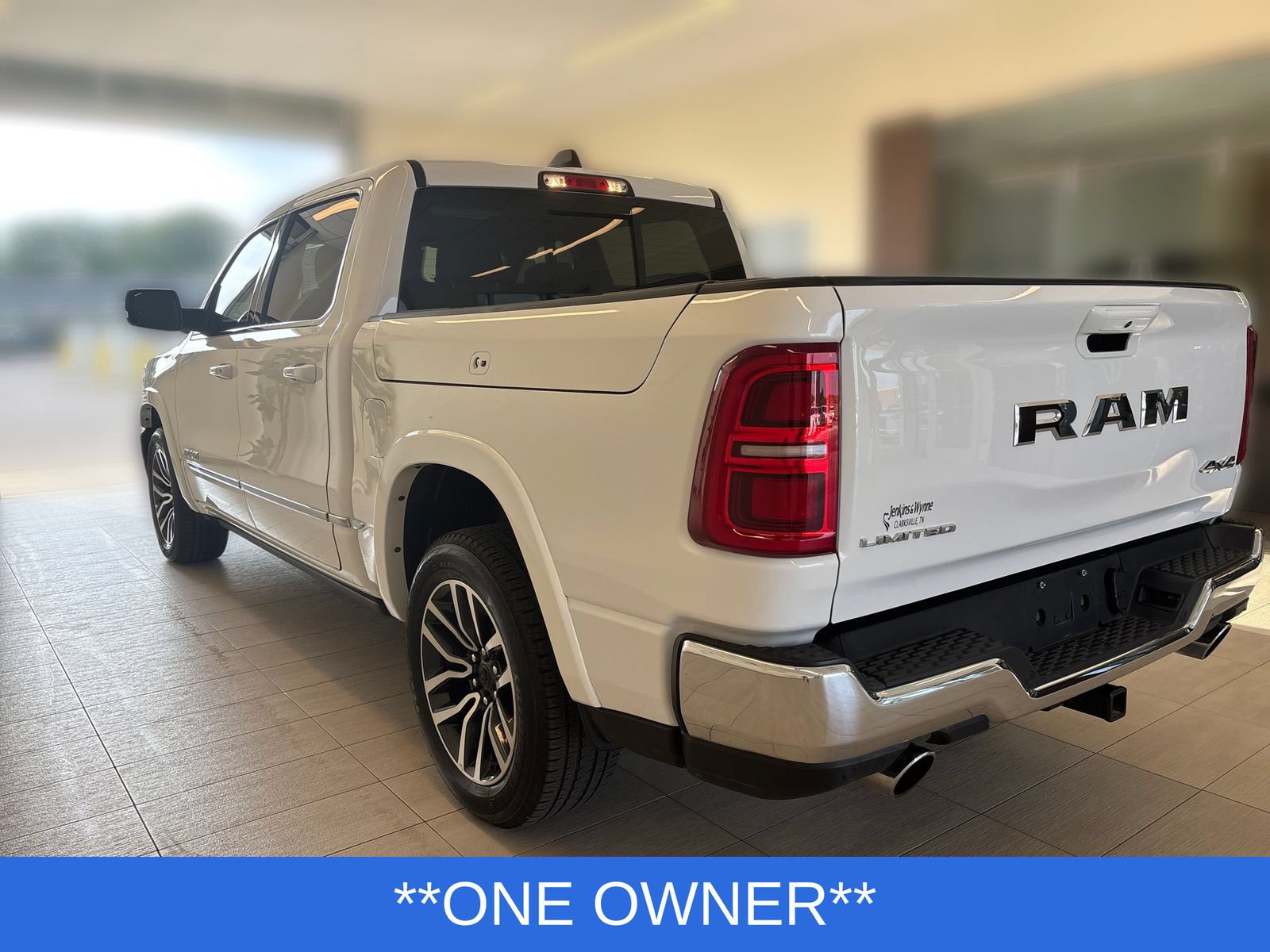 Used 2025 RAM 1500 Limited AWD/4WD image 3