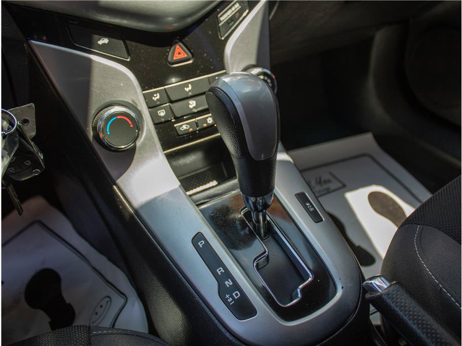 Used 2016 Chevrolet Cruze LT FWD image 10