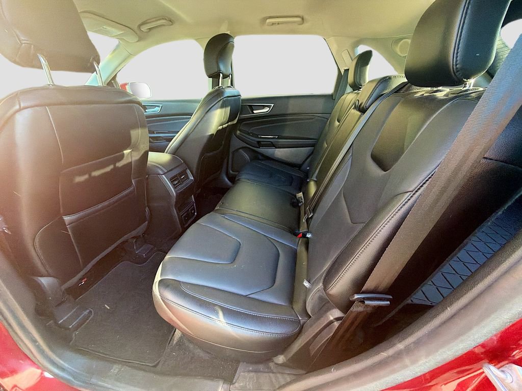 Used 2017 Ford Edge Titanium w/ Technology Package FWD image 20
