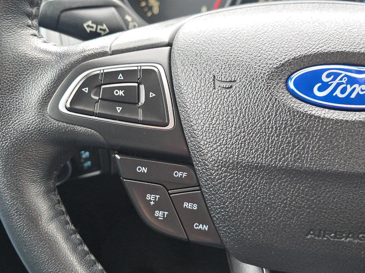 Used 2016 Ford Focus SE w/ Equipment Group 201A image 26