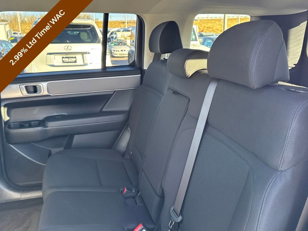 Used 2025 Hyundai Santa Fe SE image 34