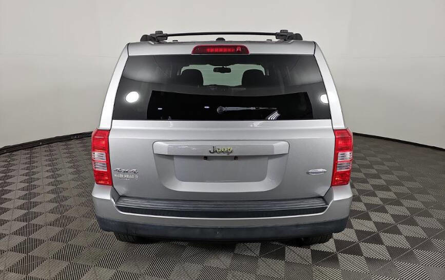 Used 2015 Jeep Patriot Latitude image 6