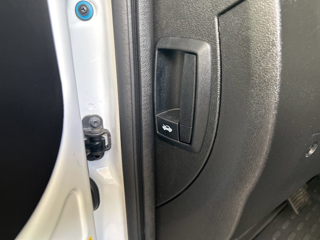 Used 2025 RAM ProMaster 2500 w/ Convenience Group FWD image 40
