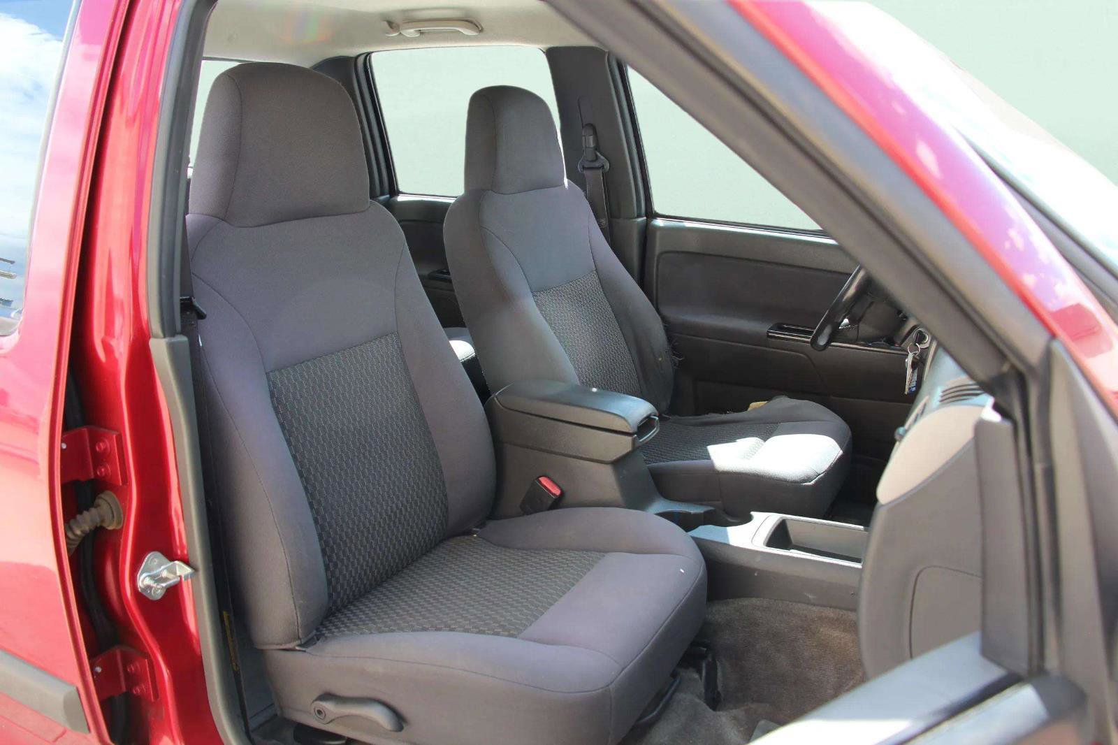 Used 2006 GMC Canyon SLE image 26