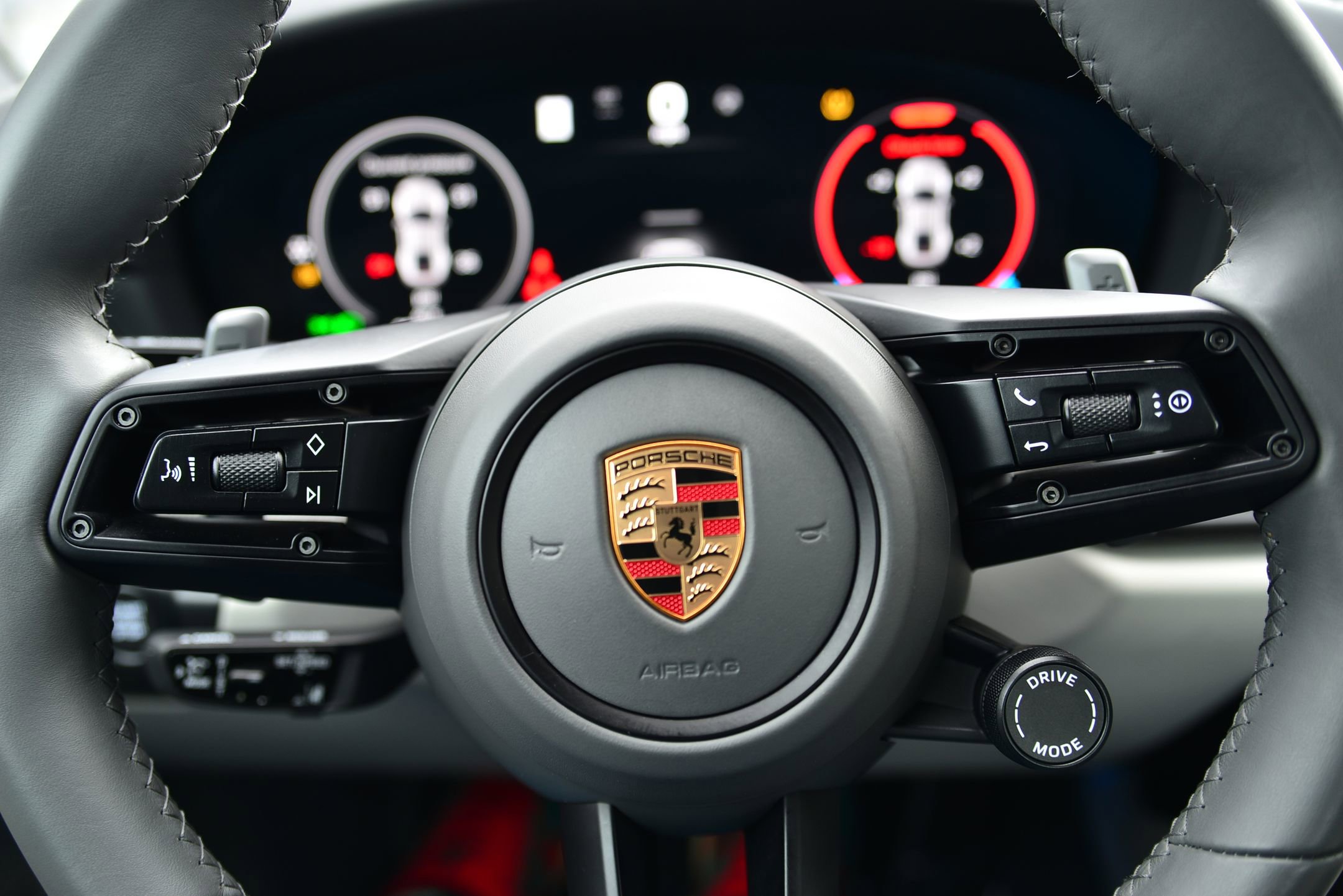 Certified 2025 Porsche 911 Carrera image 28