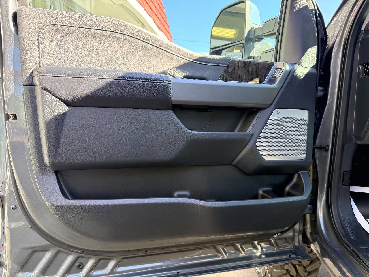 Used 2025 Ford F250 Lariat w/ Lariat Ultimate Package image 20