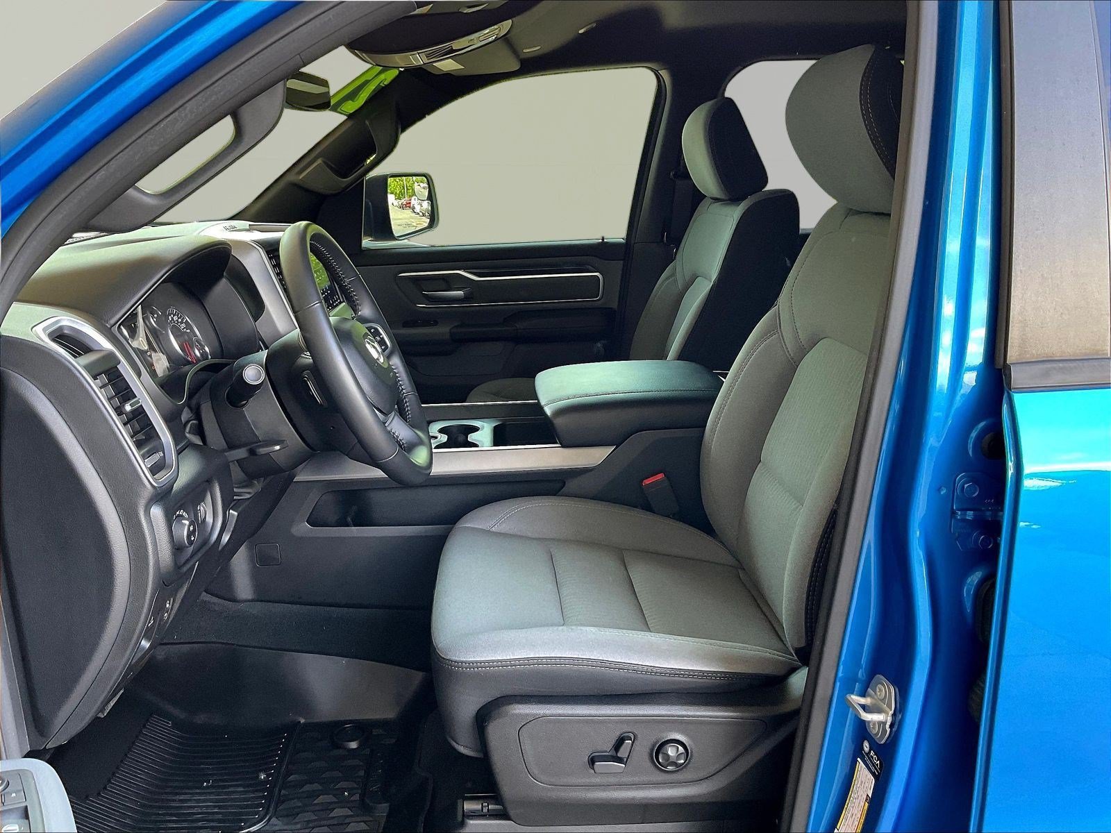 Used 2021 RAM 1500 Big Horn AWD/4WD image 22