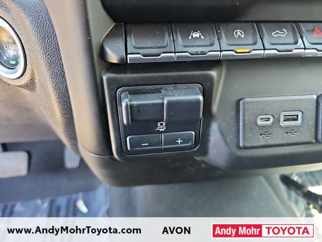 Used 2023 Chevrolet Silverado 1500 Custom AWD/4WD image 24