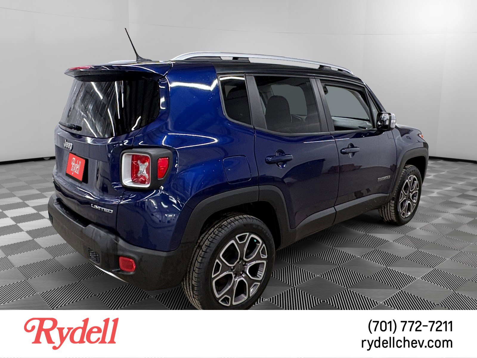 Used 2016 Jeep Renegade Limited image 5