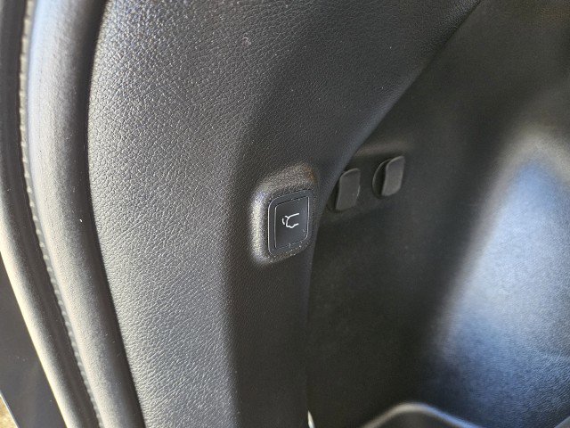 Used 2022 Jeep Cherokee Latitude Lux image 11