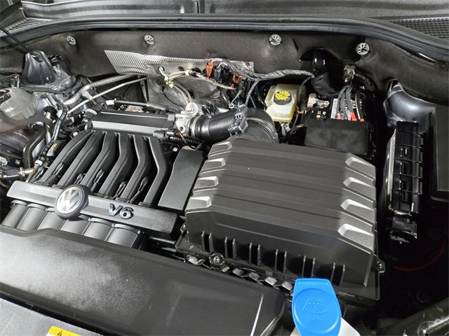 Used 2023 Volkswagen Atlas Cross Sport SE w/ Black Wheel Package image 25