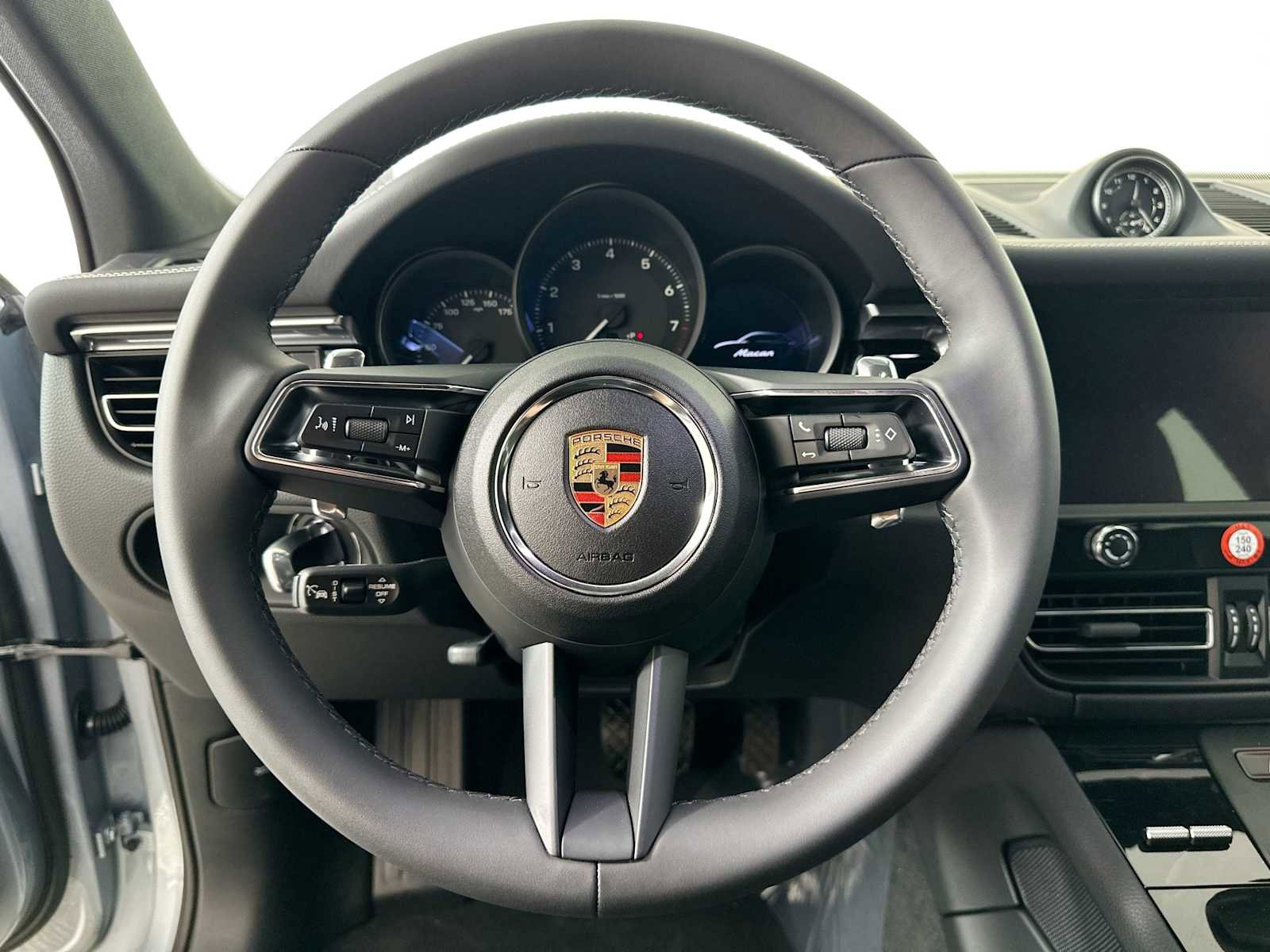 New 2025 Porsche Macan image 14