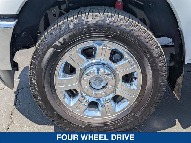 Used 2016 Ford F250 Lariat w/ Lariat Ultimate Package AWD/4WD image 9