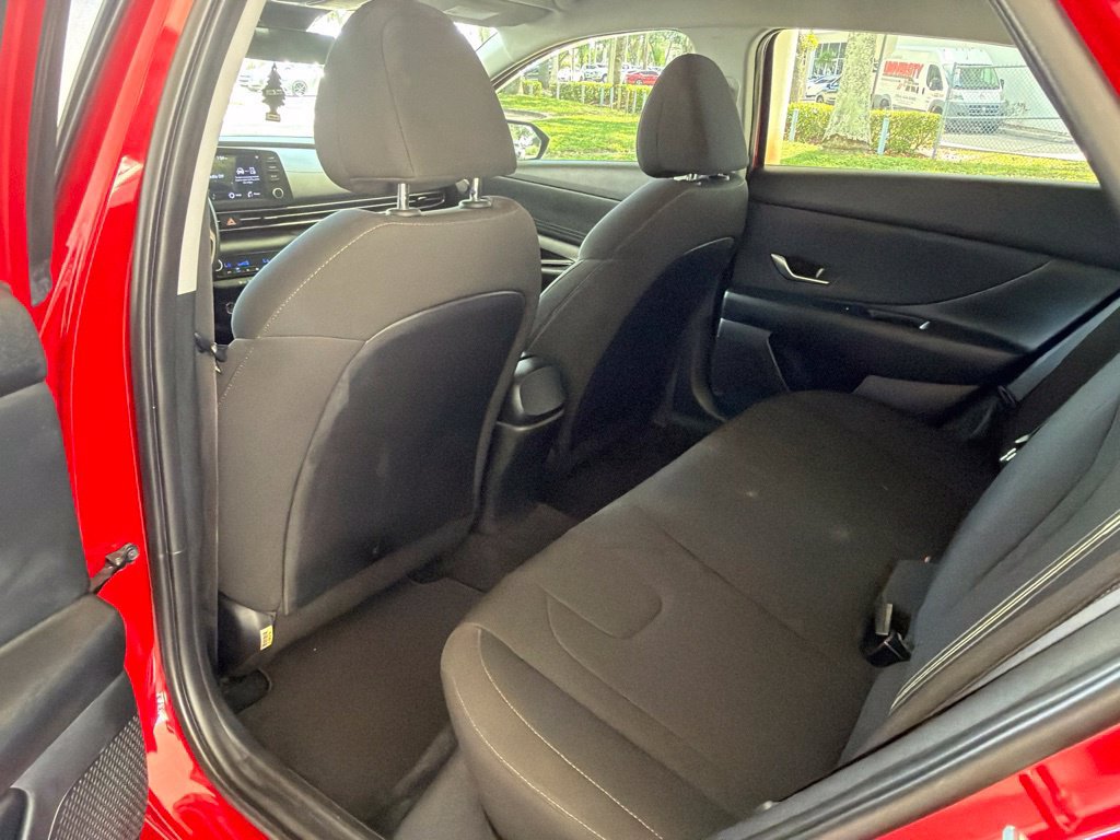 Used 2022 Hyundai Elantra SEL w/ Cargo Package FWD image 32