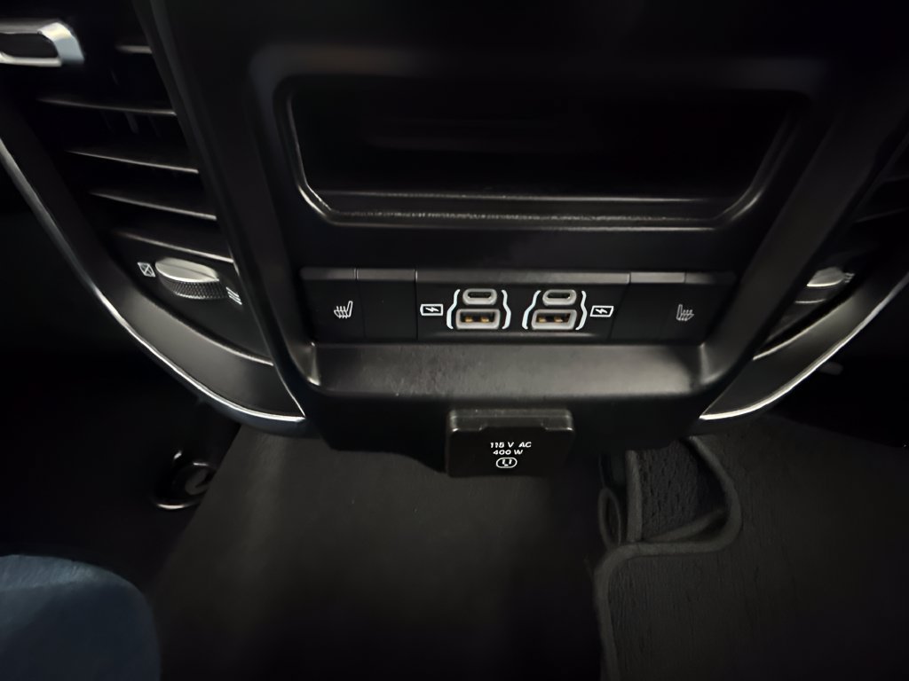 Used 2022 RAM 2500 Laramie AWD/4WD image 11