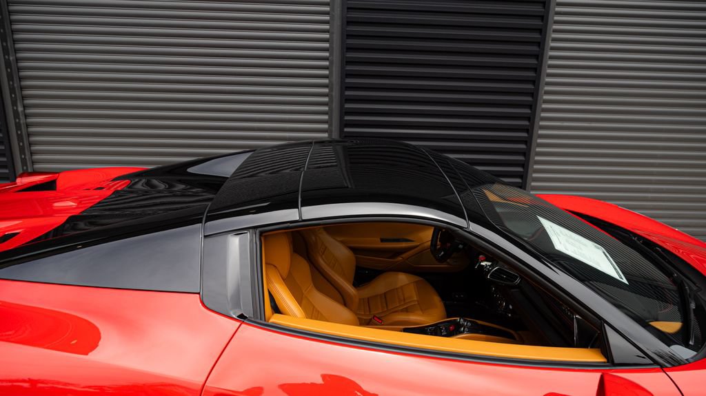Used 2015 Ferrari 458 Spider RWD image 18