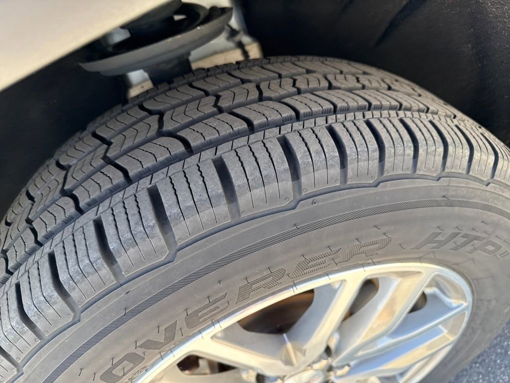 Certified 2019 GMC Acadia SLT image 31