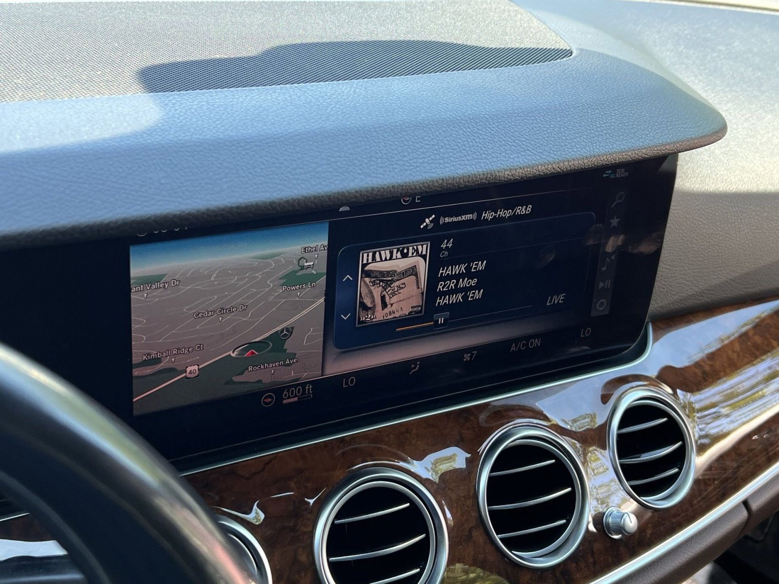 Used 2019 Mercedes-Benz E 300 4MATIC image 23