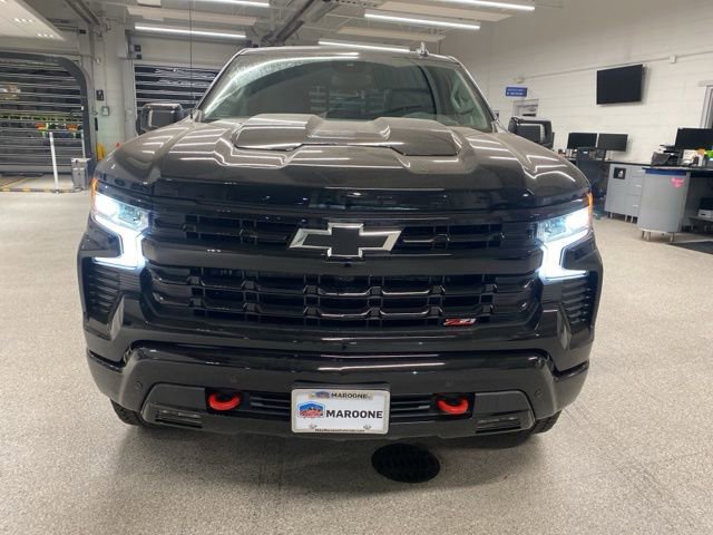 Used 2026 Chevrolet Silverado 1500 LT Trail Boss w/ LT Trail Boss Premium Package AWD/4WD image 2