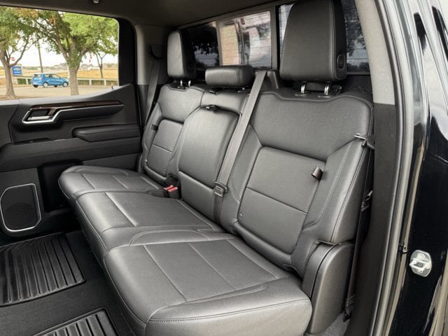 Used 2022 Chevrolet Silverado 1500 LT Trail Boss w/ LT Trail Boss Premium Package AWD/4WD image 29