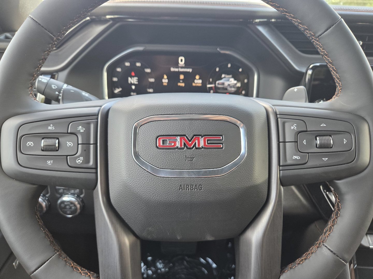 New 2026 GMC Sierra 1500 AT4 w/ AT4 Premium Package AWD/4WD image 33