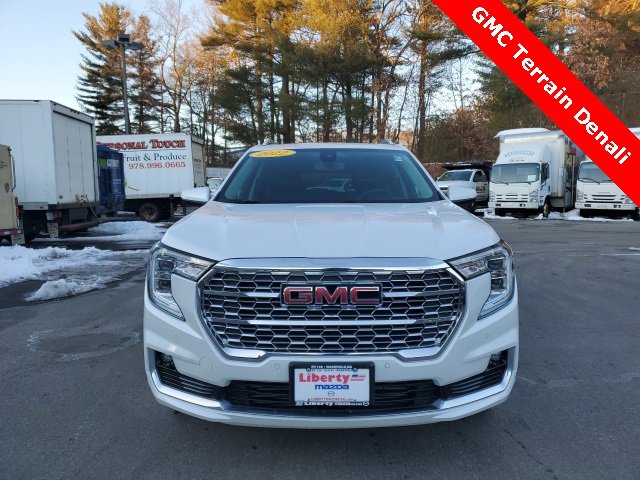 Used 2022 GMC Terrain Denali image 3