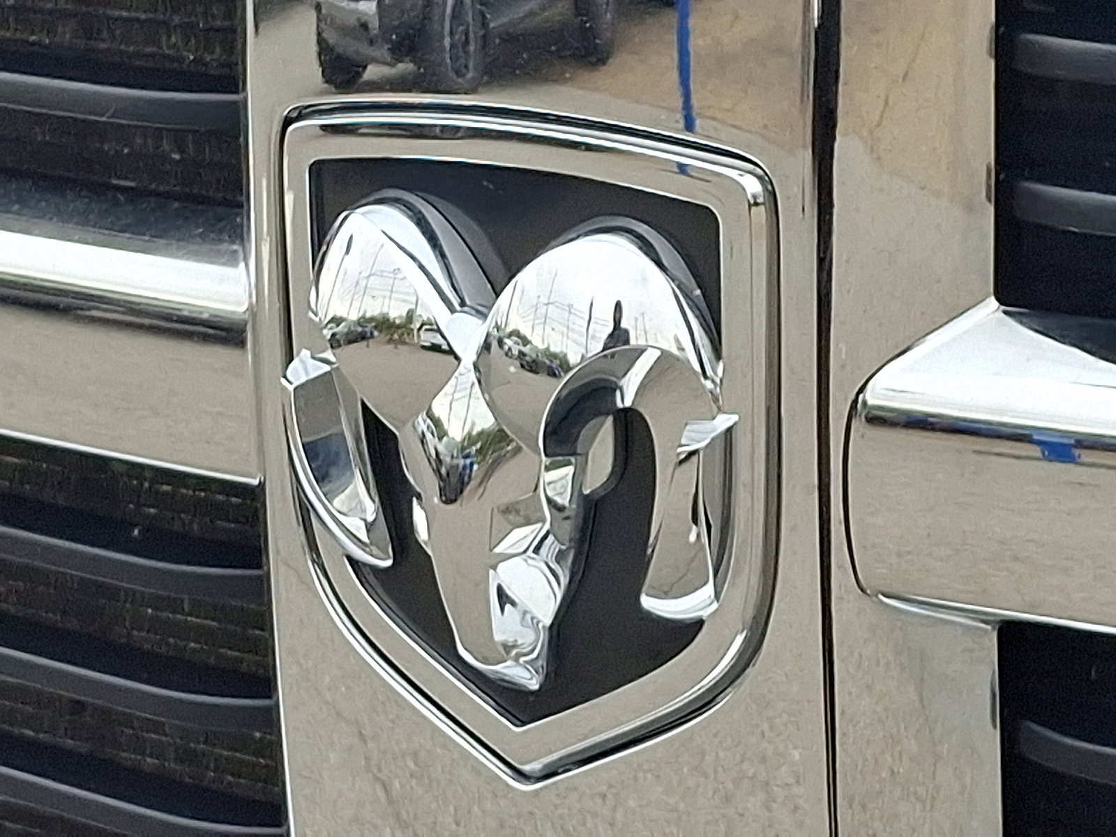 Used 2012 RAM 5500 4X4 2dr Regular Cab 168.5 in. w/ PWR & Remote Entry Group image 29