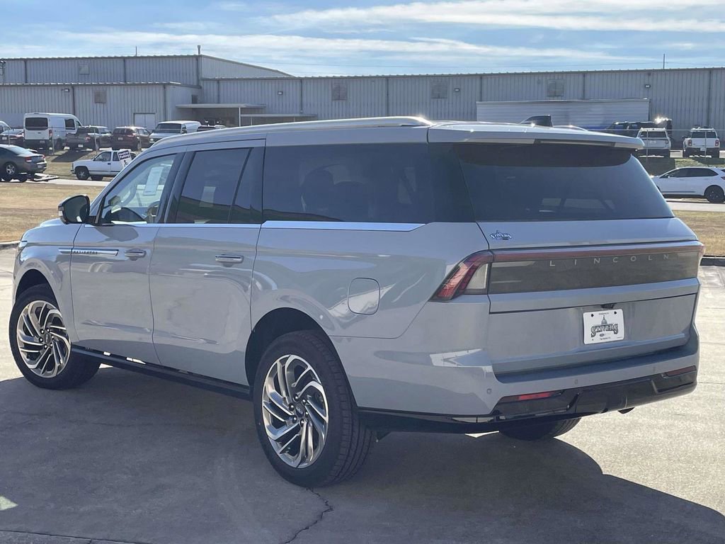 New 2025 Lincoln Navigator L Reserve image 5