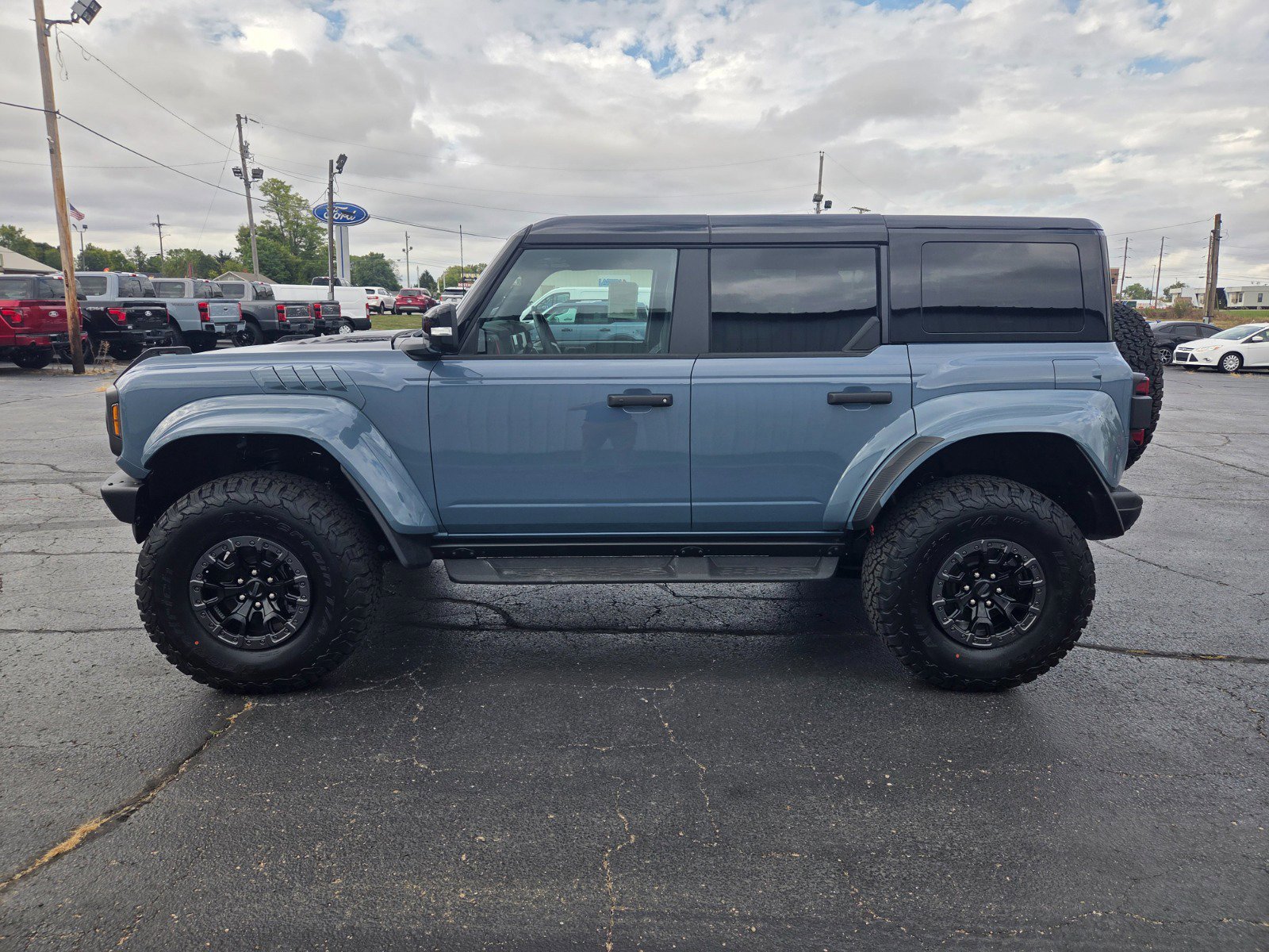 New 2025 Ford Bronco Raptor image 31