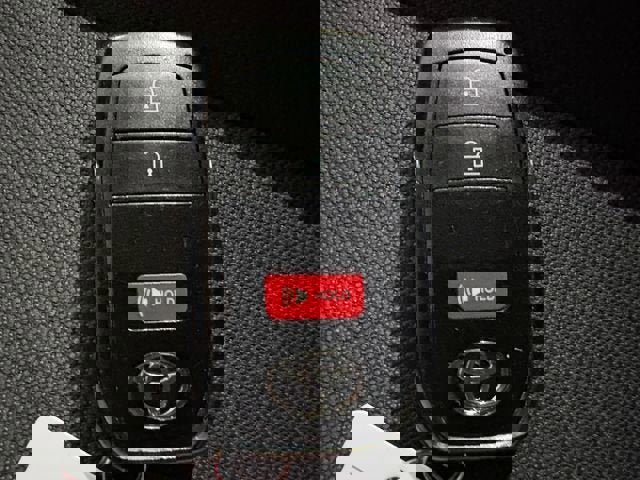 Used 2022 Toyota Corolla Cross LE image 22