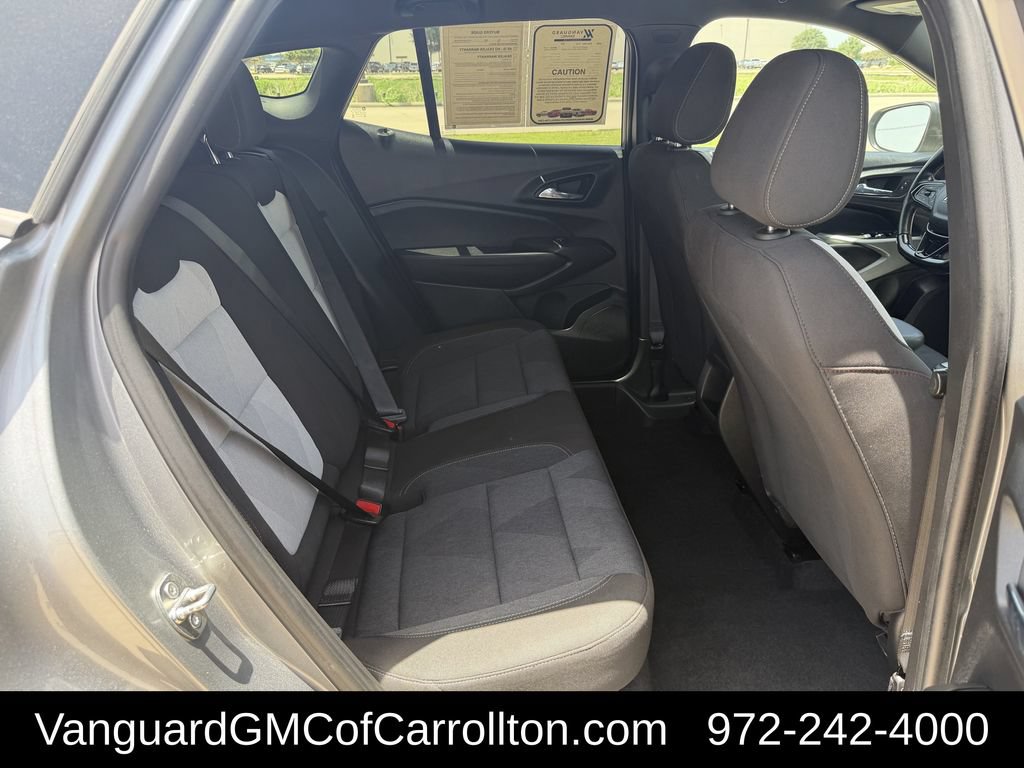 Used 2024 Chevrolet Trax RS FWD image 29