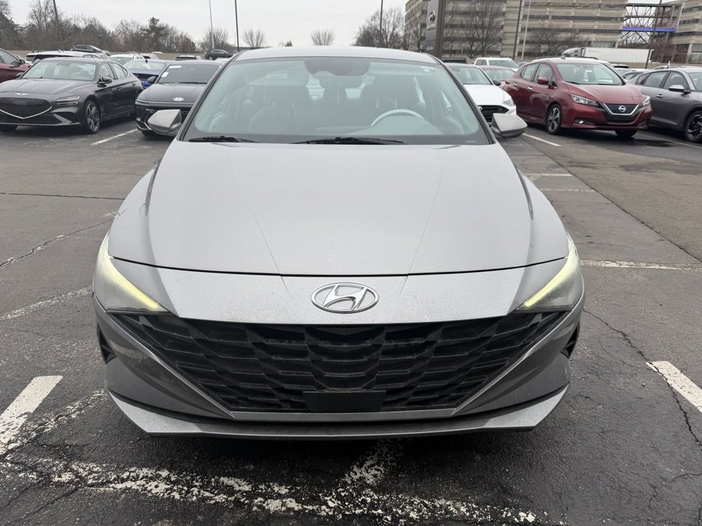 Used 2023 Hyundai Elantra SEL w/ Convenience Package image 2