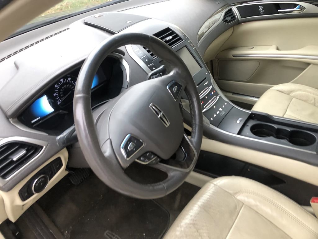 Used 2014 Lincoln MKZ Hybrid image 16