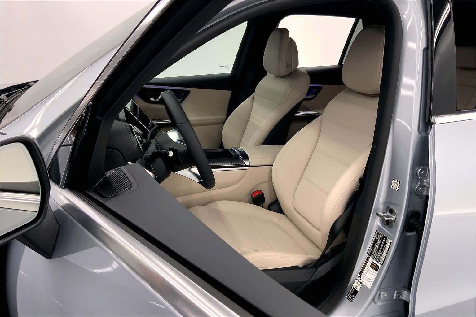 Used 2026 Mercedes-Benz GLC 300 image 21