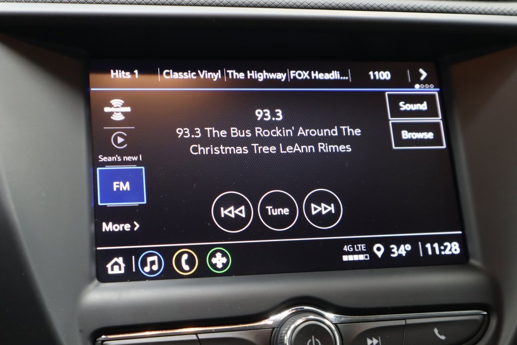 Used 2023 Chevrolet TrailBlazer LT image 2