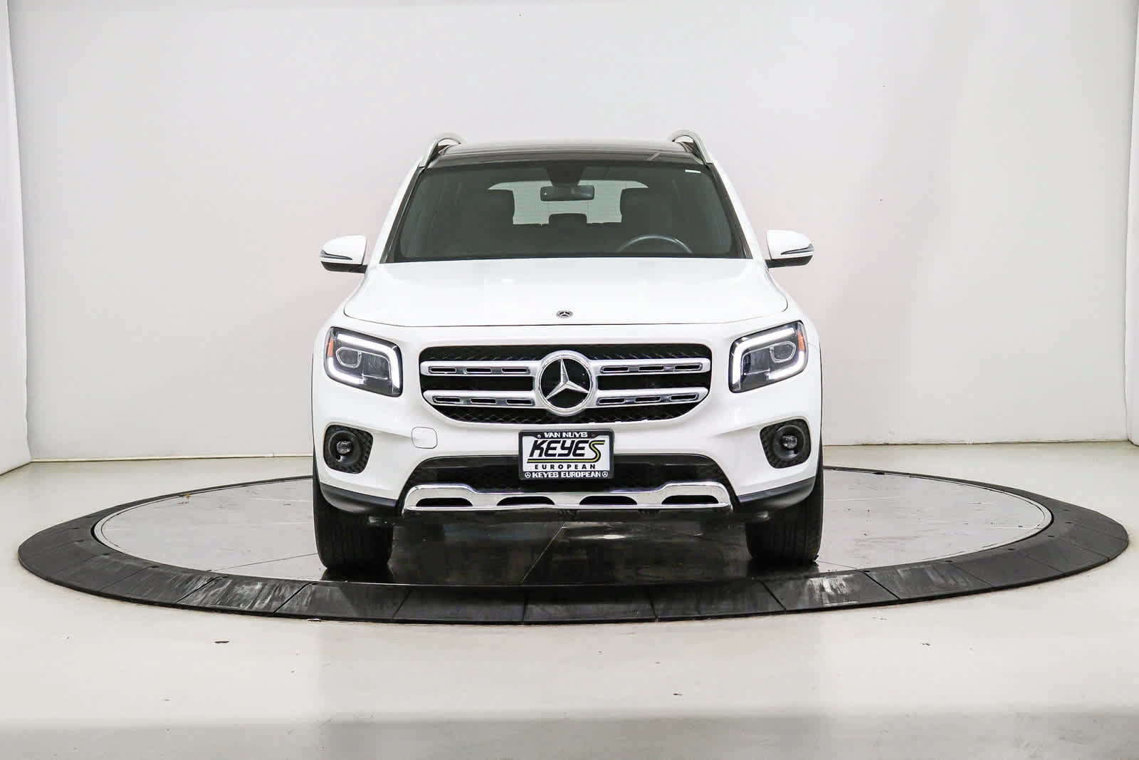 Used 2023 Mercedes-Benz GLB 250 image 6