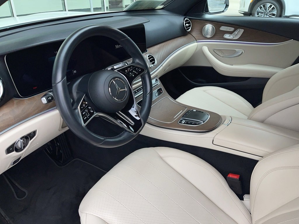 Used 2022 Mercedes-Benz E 350 Sedan image 5