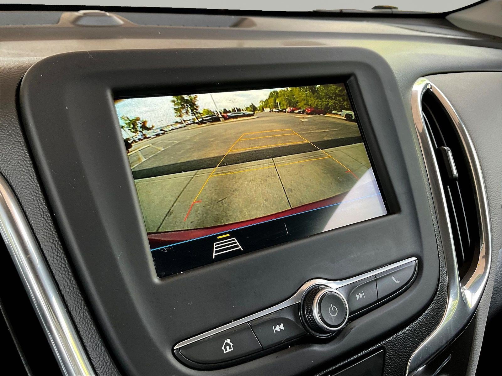 Used 2019 Chevrolet Equinox LT FWD image 14