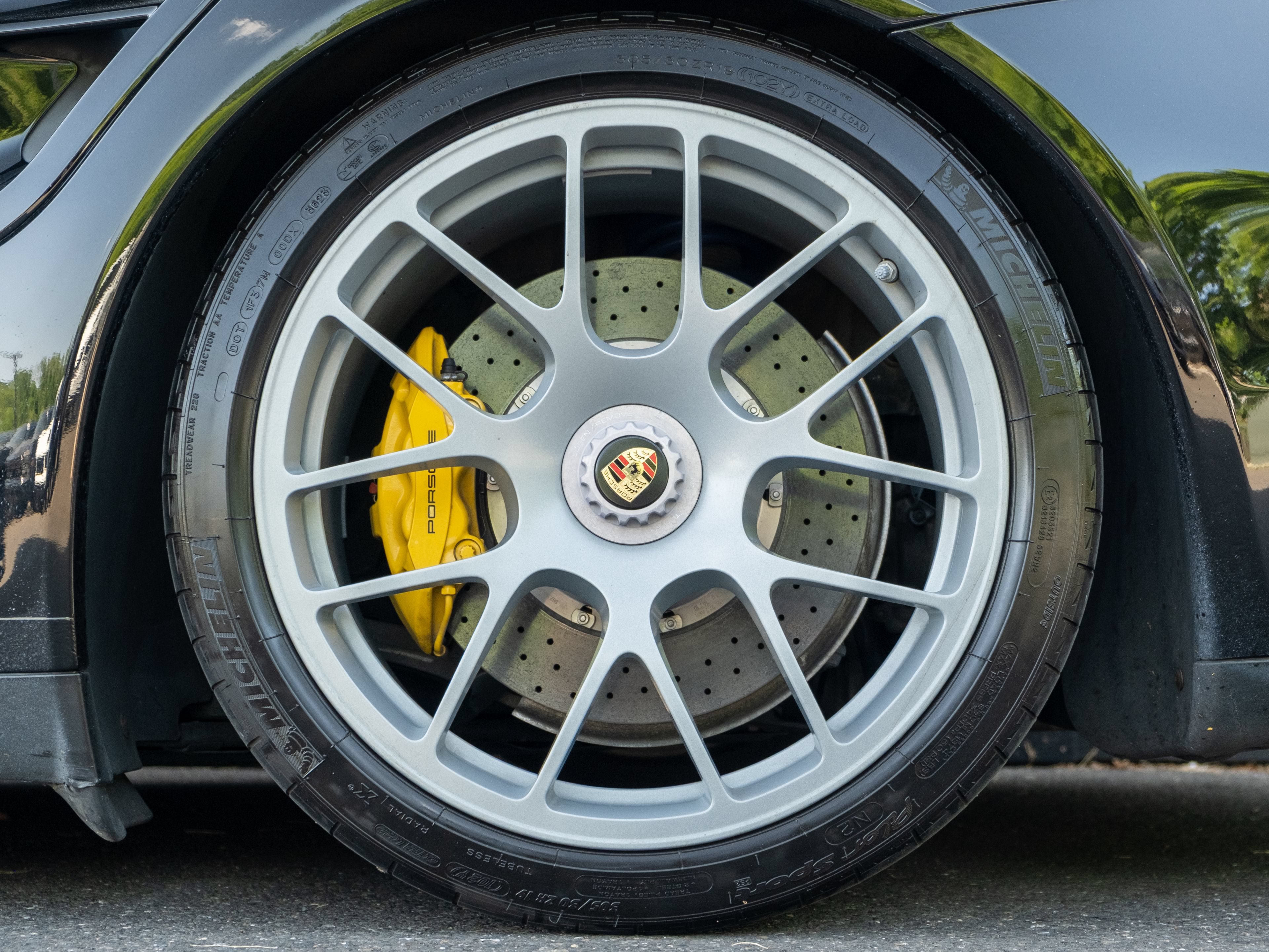 Used 2011 Porsche 911 Turbo S AWD/4WD image 13
