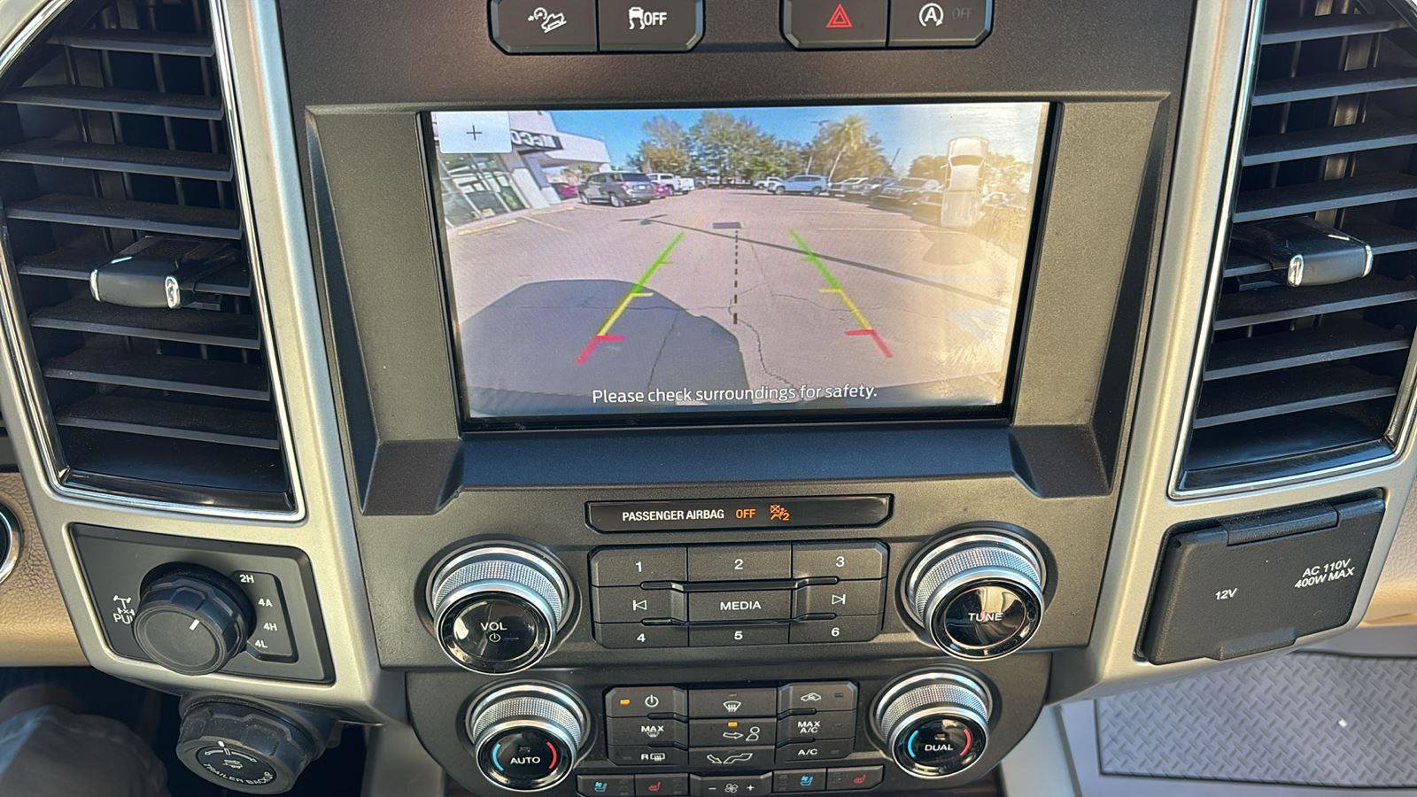 Used 2019 Ford F150 Lariat w/ Equipment Group 502A Luxury image 29